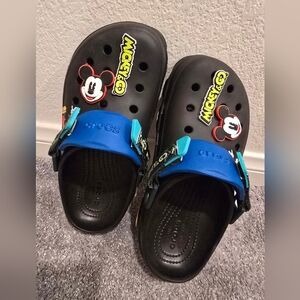 Disney, Men's 6/Women's 8, Crocs Black